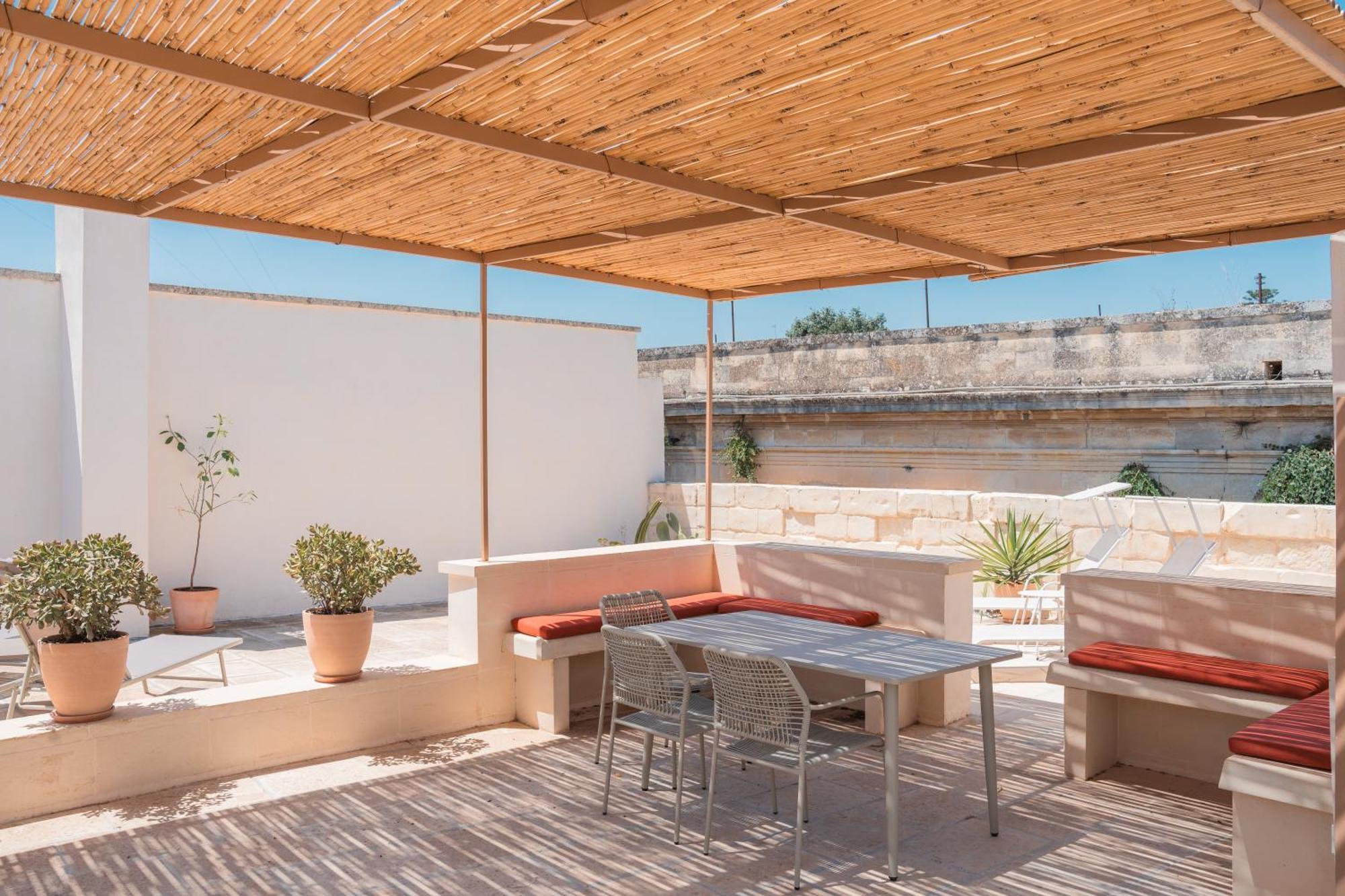 Margherita Apartment & Rooftop By Residence Colibri Lecce Exterior foto